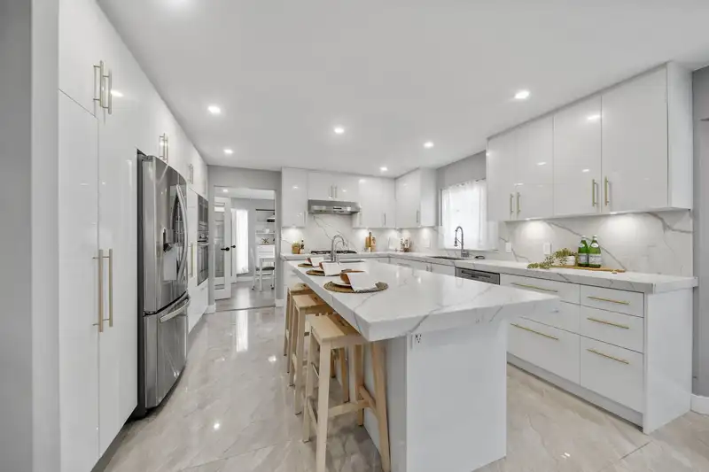 2480 GALE AVENUE - photo 3 of 39