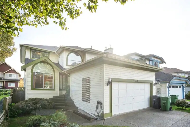 22326 WILSON AVENUE - photo 2 of 30