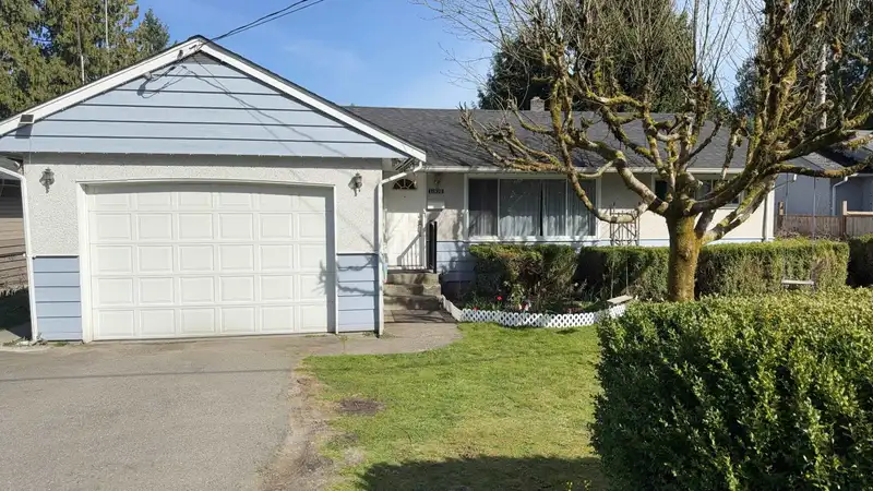 11820 207 STREET - photo 1 of 6