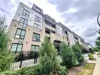 105 8380 200A STREET - thumbnail 1