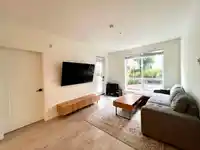 105 8380 200A STREET - thumbnail 7