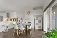 59 935 EWEN AVENUE - thumbnail 8