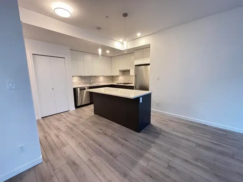 602 11641 227 STREET - photo 3 of 31