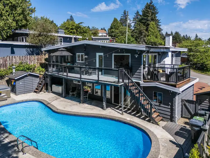 348 SEAFORTH CRESCENT - photo 1 of 40