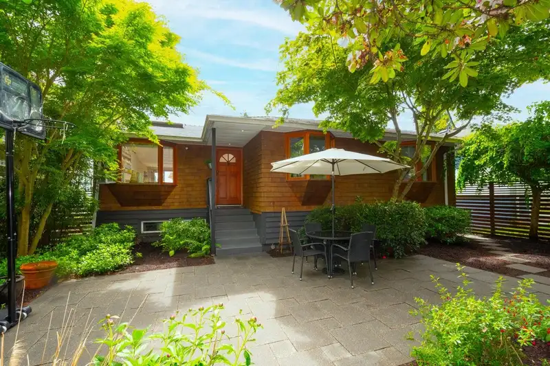 1185 CLOVERLEY STREET - photo 1 of 40