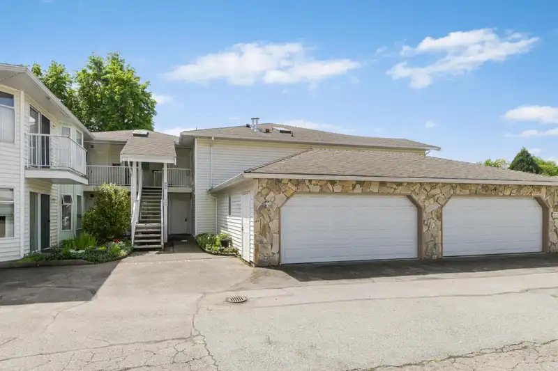 228 7156 121 STREET - photo 2 of 26