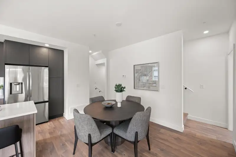 22 20164 81A AVENUE - photo 4 of 18