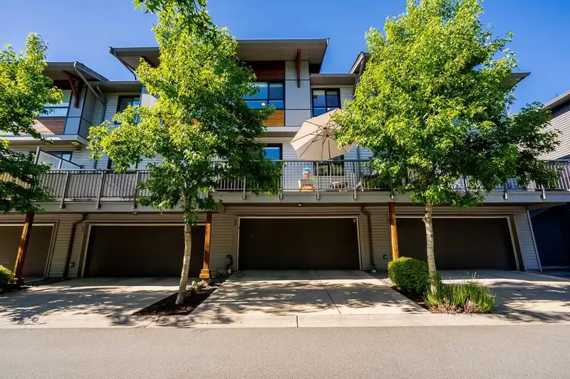 68 8508 204 STREET - photo 1 of 40