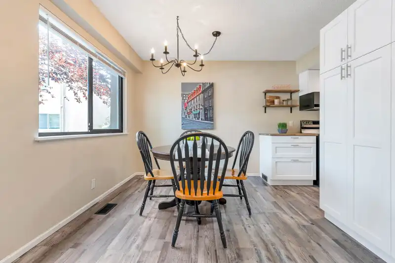 12 27090 32 AVENUE - photo 3 of 28
