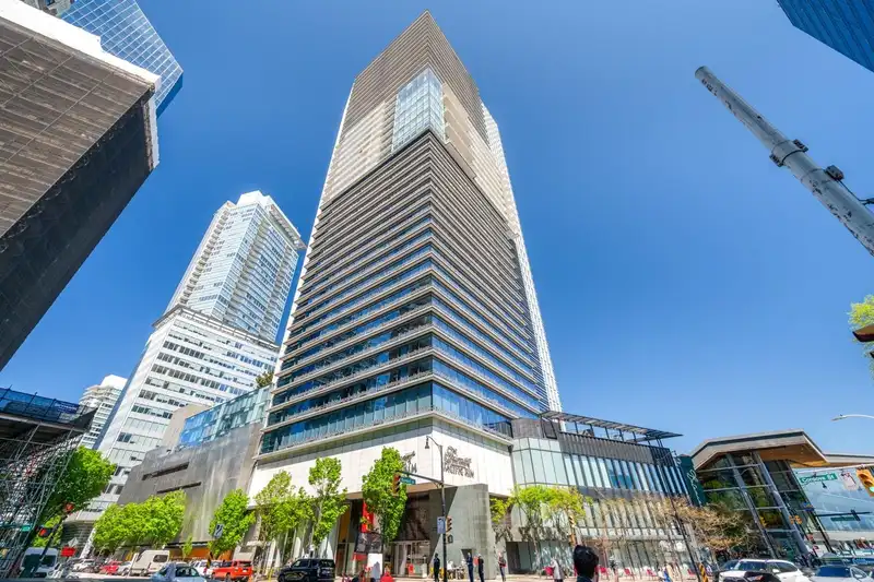 2705 1011 W CORDOVA STREET - photo 1 of 12