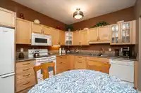 304 5489 201 STREET - thumbnail 9