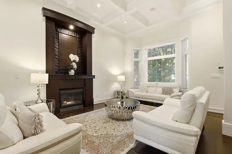 1017 CANYON BOULEVARD - photo 2 of 37