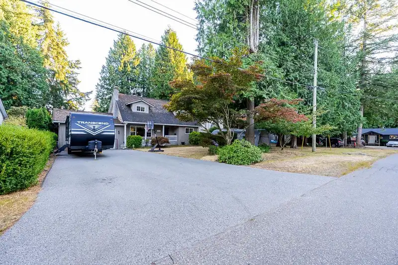 19860 35 AVENUE - photo 1 of 34
