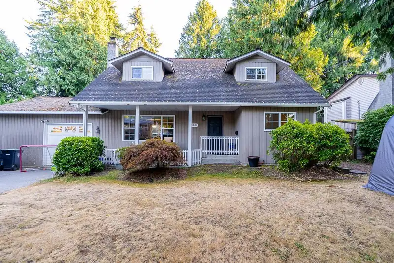 19860 35 AVENUE - photo 4 of 34