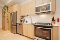 533 E 16 AVENUE - thumbnail 9
