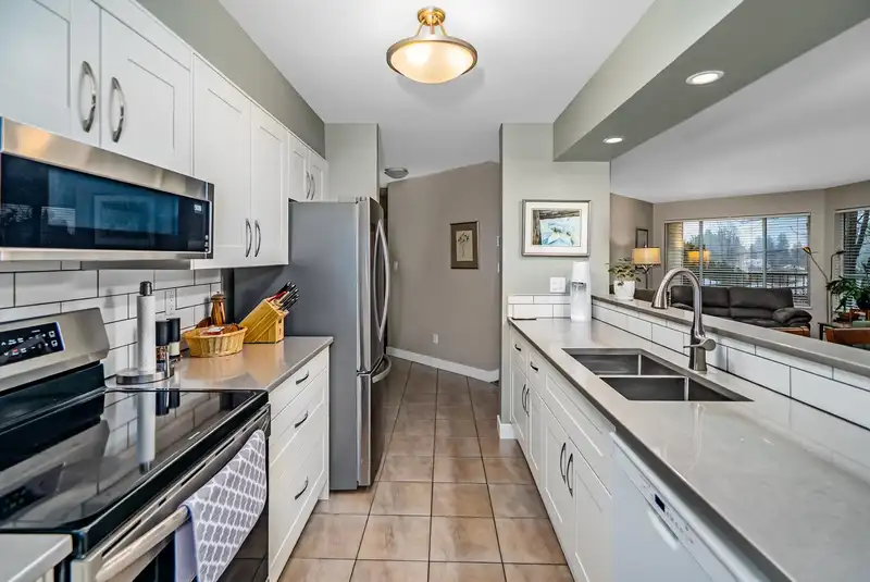 105 1755 SALTON ROAD - photo 4 of 29