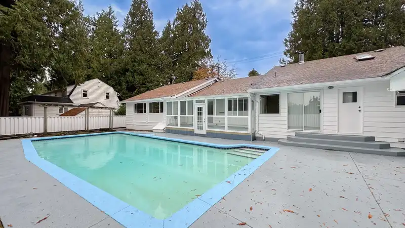 3522 SW MARINE DRIVE - photo 1 of 40