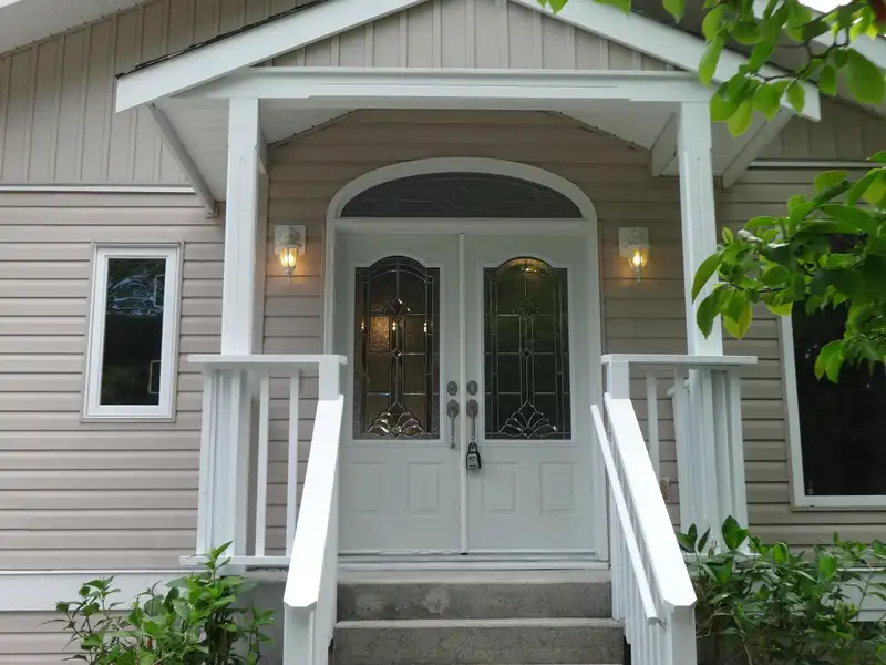 6217 NORWEST BAY ROAD - photo 2 of 40