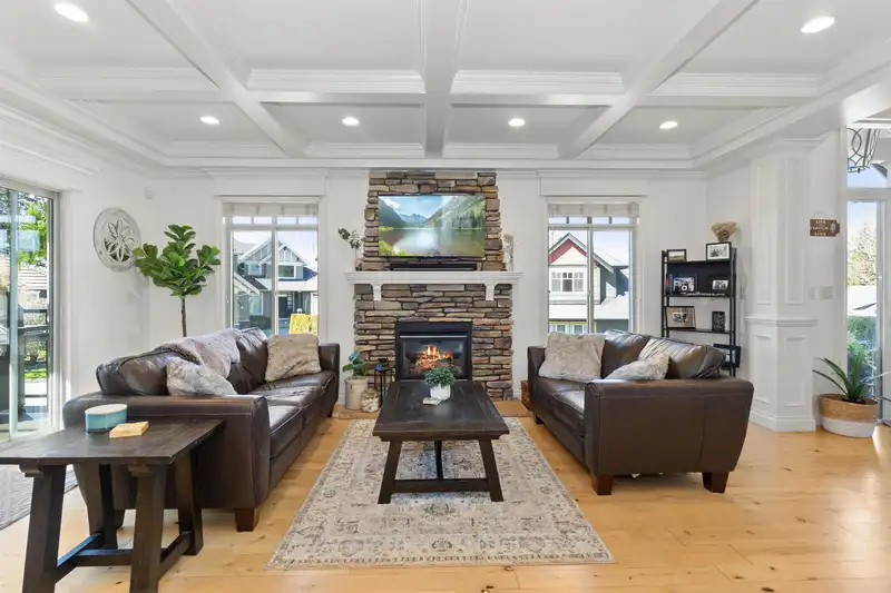 56 3800 GOLF COURSE DRIVE - photo 3 of 40
