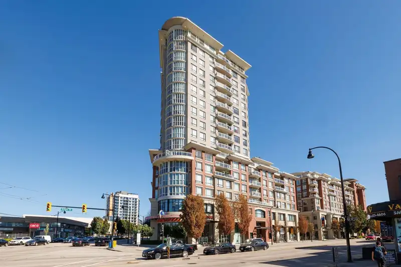 1307 4028 KNIGHT STREET - photo 1 of 18