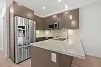 302 20686 EASTLEIGH CRESCENT - thumbnail 3