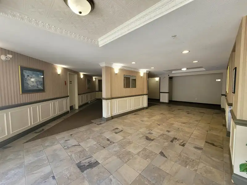 310 27358 32 AVENUE - photo 2 of 28