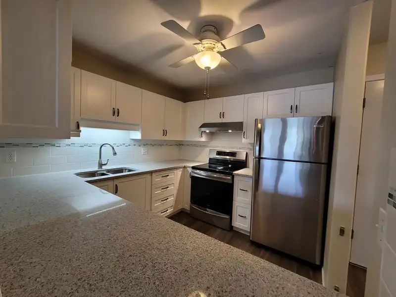 310 27358 32 AVENUE - photo 3 of 28