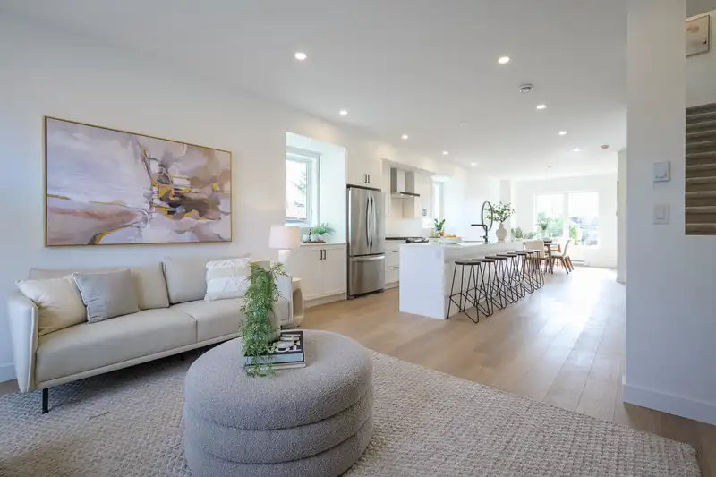 1 4788 54A STREET - photo 2 of 39