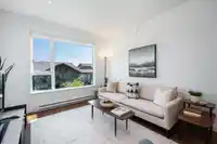 402 1061 MARINE DRIVE - thumbnail 5