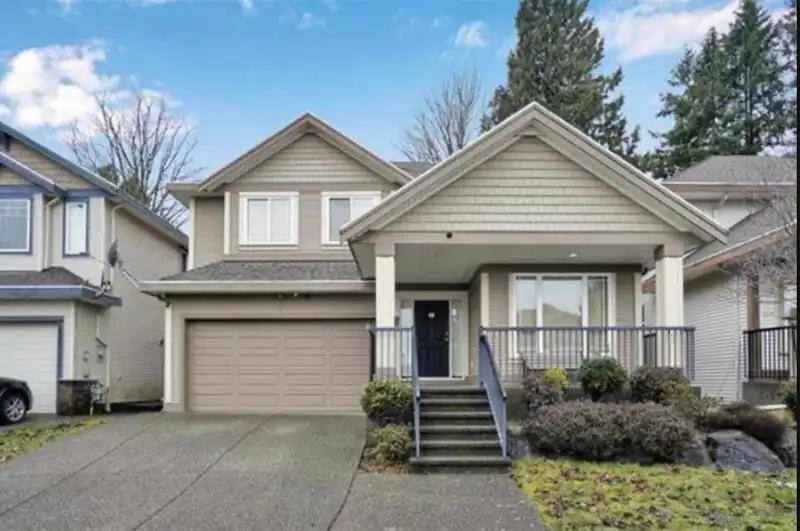 7113 147 STREET - photo 1 of 1