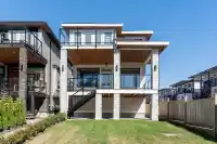 215 MABEL STREET - thumbnail 2