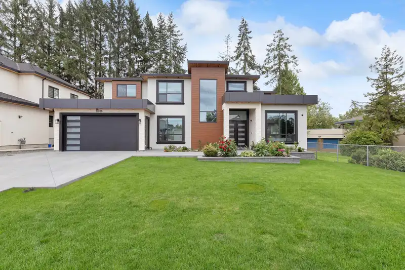 12280 70A AVENUE - photo 1 of 30