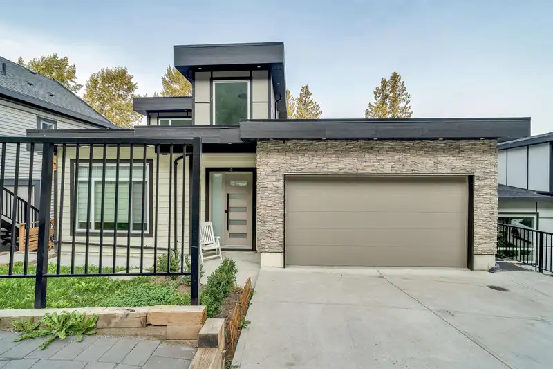 4 5988 LINDEMAN STREET - photo 1 of 38