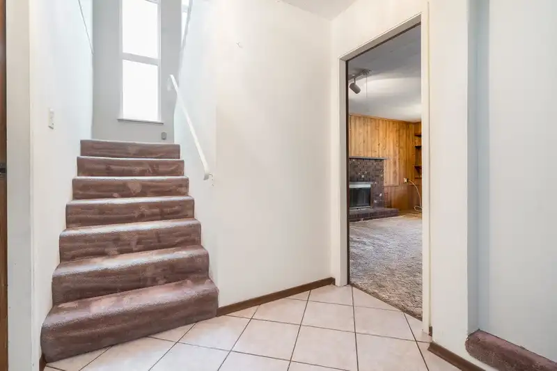8228 WEDGEWOOD STREET - photo 3 of 40