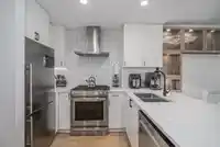 303 22226 BROWN AVENUE - thumbnail 3