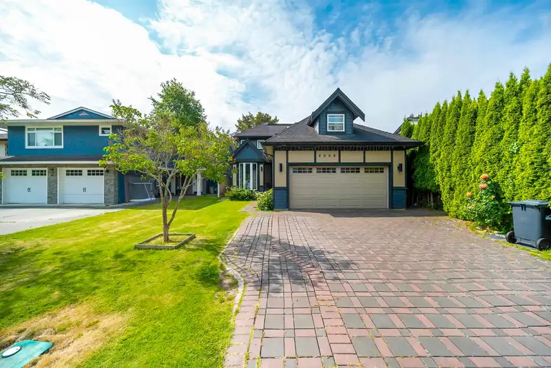 4808 BONAVISTA DRIVE - photo 1 of 28
