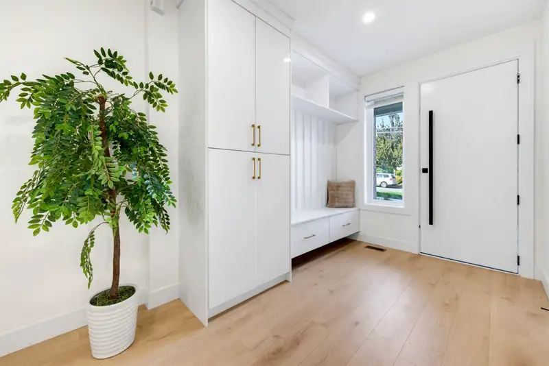 1 19128 61A AVENUE - photo 3 of 37