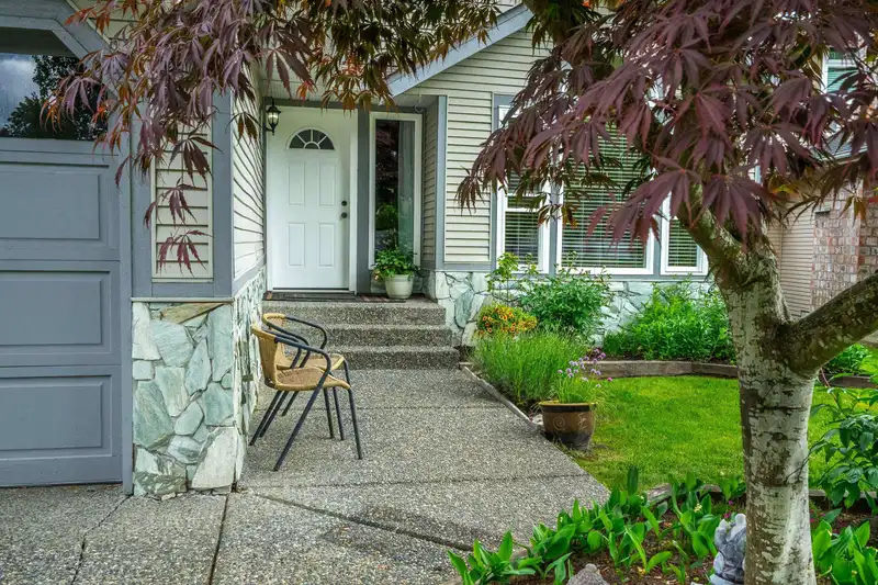 8548 212 STREET - photo 2 of 40