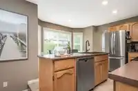 8548 212 STREET - thumbnail 12