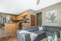 8548 212 STREET - thumbnail 15