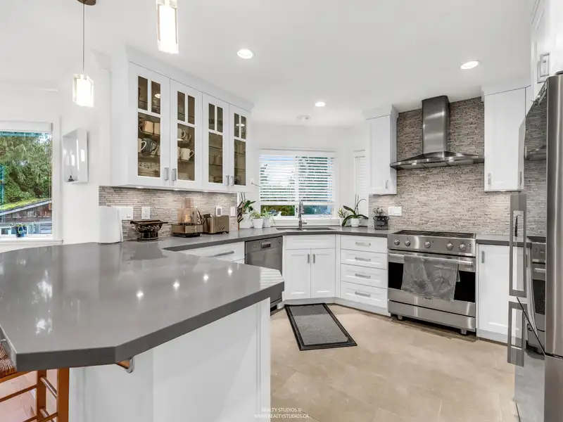 8594 212 STREET - photo 4 of 40