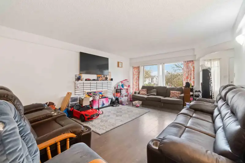 5735 EARLES STREET - photo 3 of 29
