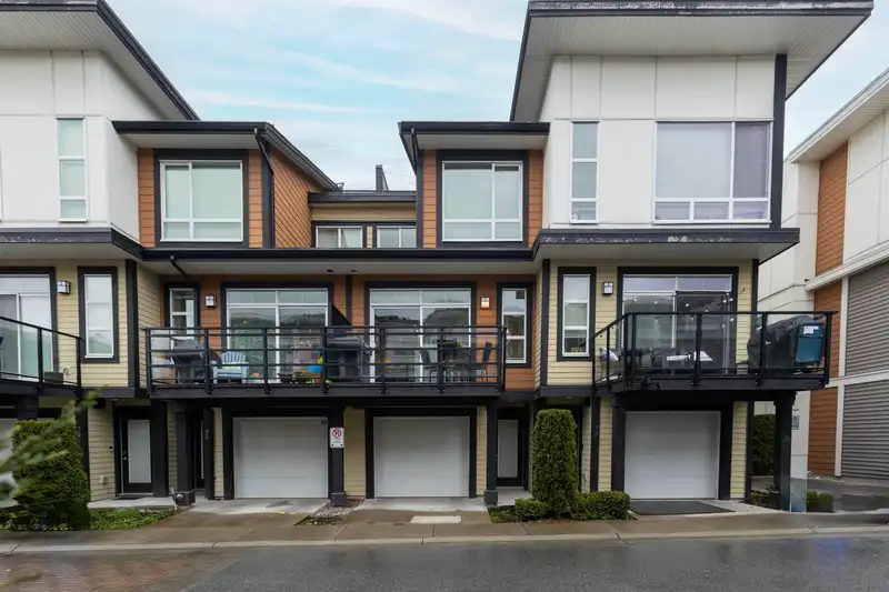 71 20857 77A AVENUE - photo 1 of 40