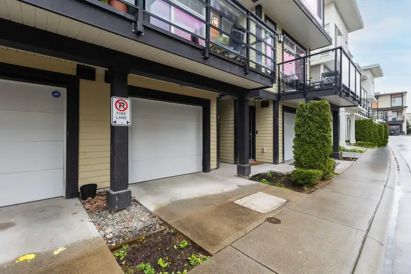 71 20857 77A AVENUE - photo 2 of 40