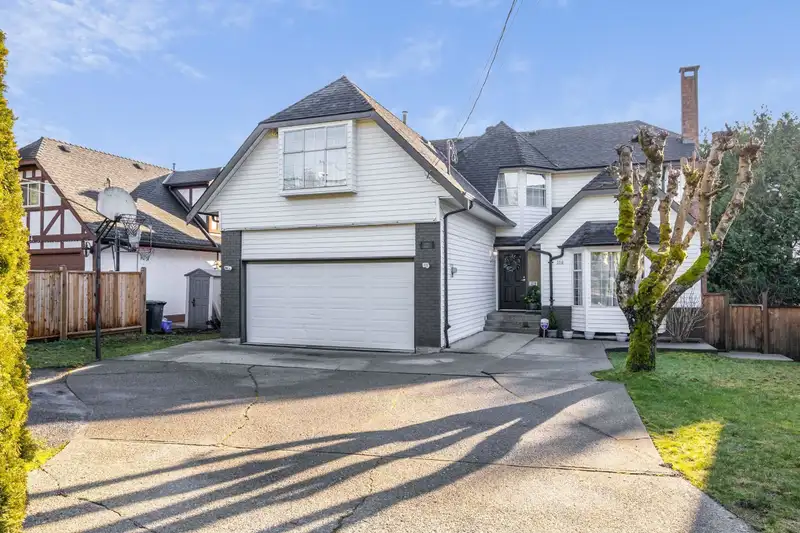 2210 DAWES HILL ROAD - photo 1 of 27