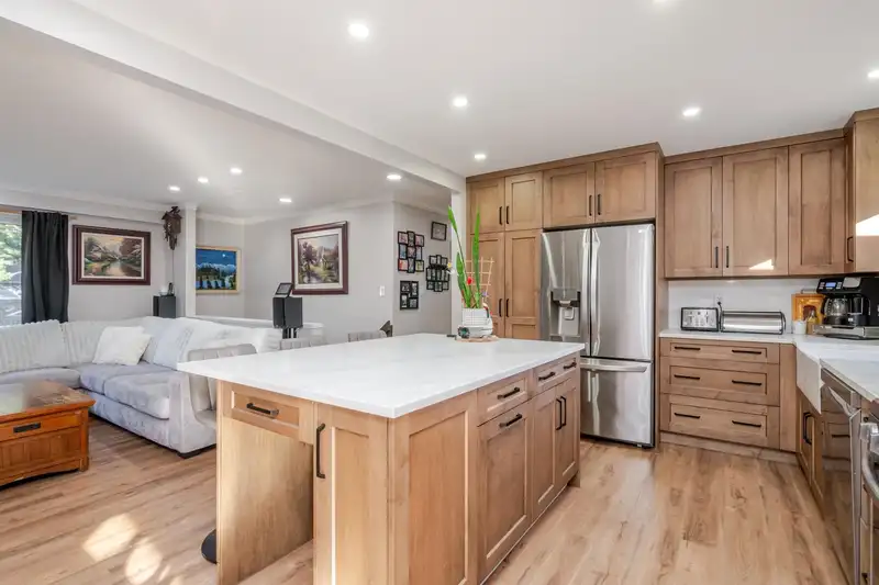 3924 205B STREET - photo 4 of 40