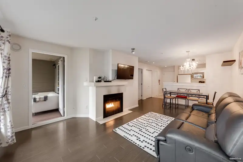 112 1242 TOWN CENTRE BOULEVARD - photo 1 of 26