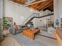 47 E CORDOVA STREET - thumbnail 1