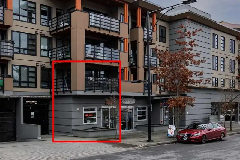 202 857 W 15TH STREET - photo 1 of 40