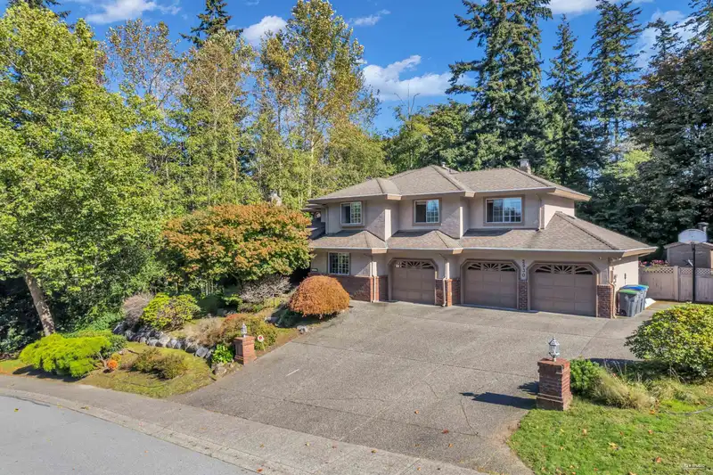 2930 145A STREET - photo 1 of 39